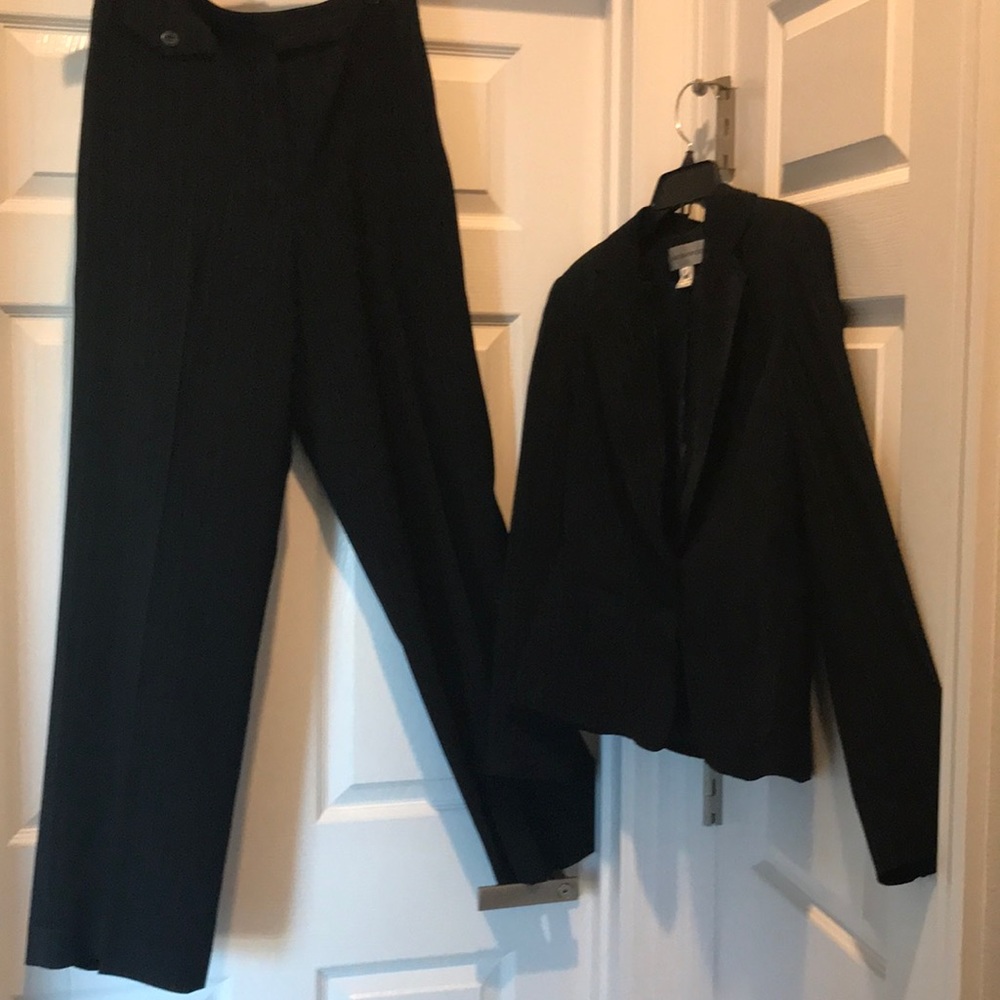 Jones of NY classic Suit